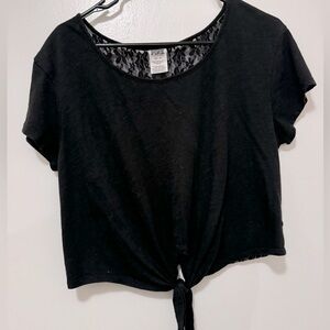 Women's - PINK by VS Black Loose Fitted Crop Tee w Lace Back and Tie Front - XS